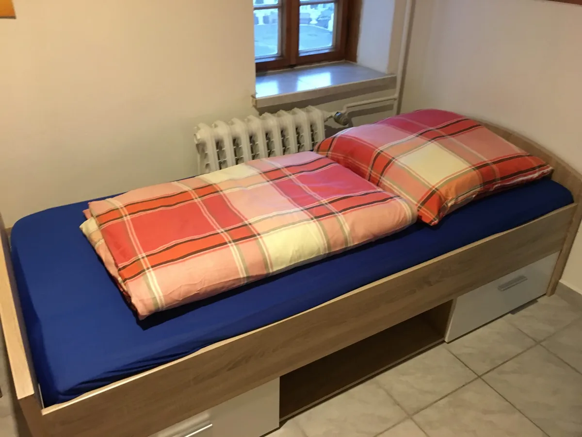 Gästezimmer mit Einzelbett
